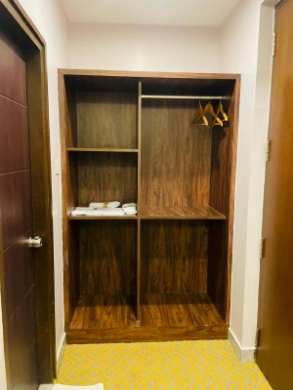 Vovo Hotels Yelahanka 外观 照片