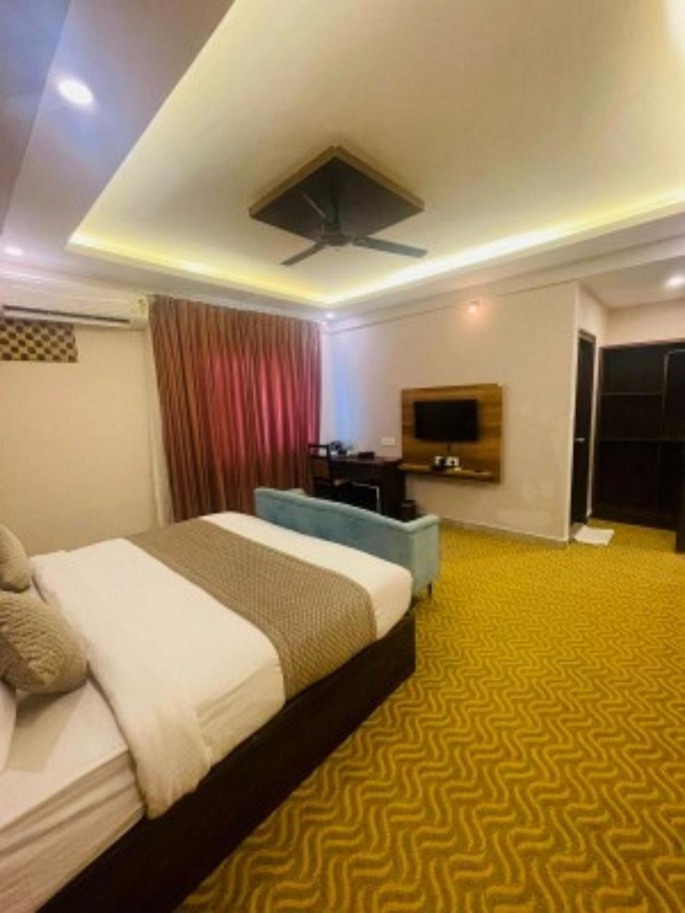 Vovo Hotels Yelahanka 外观 照片