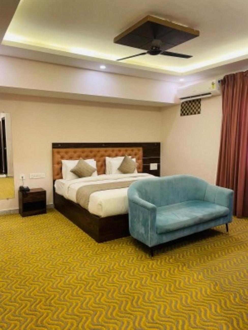 Vovo Hotels Yelahanka 外观 照片