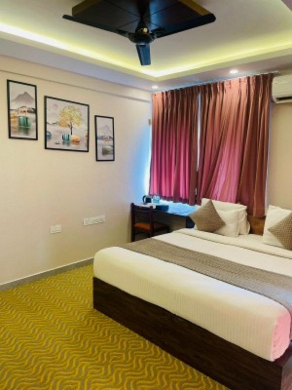Vovo Hotels Yelahanka 外观 照片