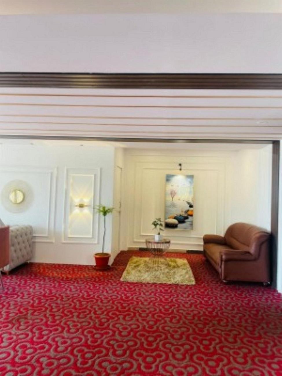 Vovo Hotels Yelahanka 外观 照片
